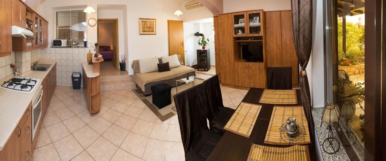 Apartmani Vera ซริกเวนิซา ภายนอก รูปภาพ